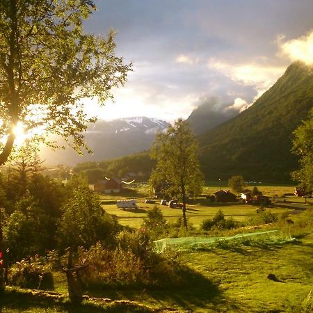 Dalen Gaard Camping Og Hytter Geiranger Zewnętrze zdjęcie